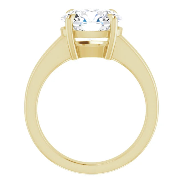 Exquisite yellow gold solitaire ring with band