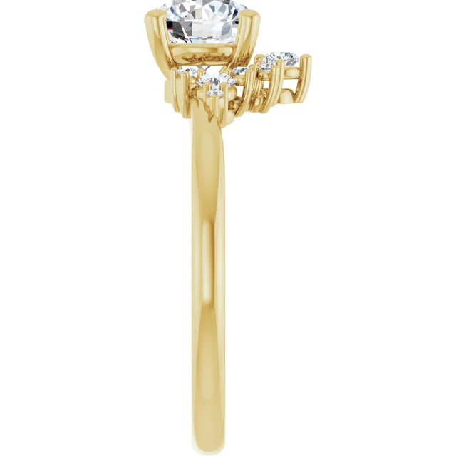 Yellow Gold Round Engagement Ring With Design